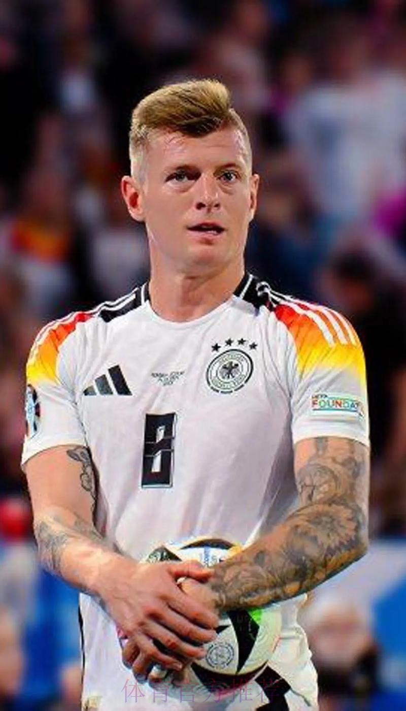 34岁克罗斯:退役一点也不后悔 感动球迷们的支持 34岁克罗斯:退役一点也不后悔 感动球迷们的支持