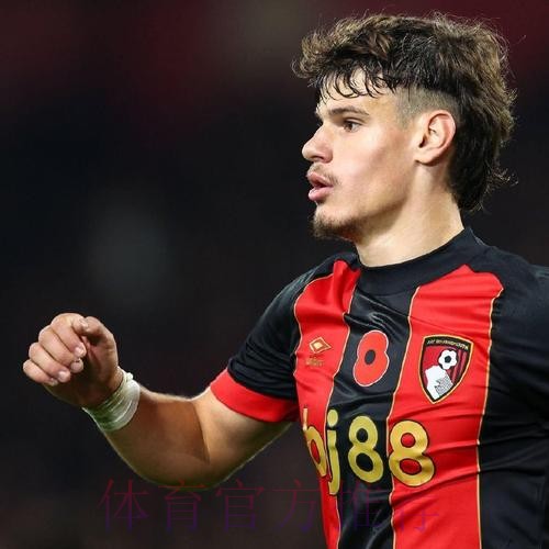 马卡报:西甲升班马埃尔切求租皇马前锋阿尔瓦罗 马卡报:西甲升班马埃尔切求租皇马前锋阿尔瓦罗